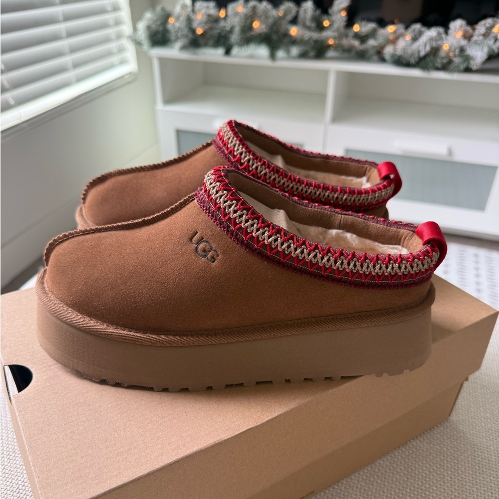 New UGG Tazz Platform Slipper